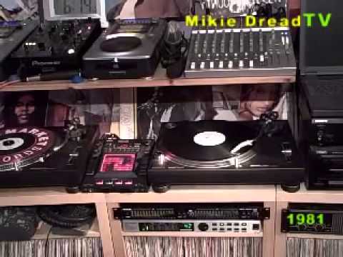 Dennis Brown   Little Green Apples   Reggae Revival