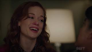 Zoey chante How Do I Live?