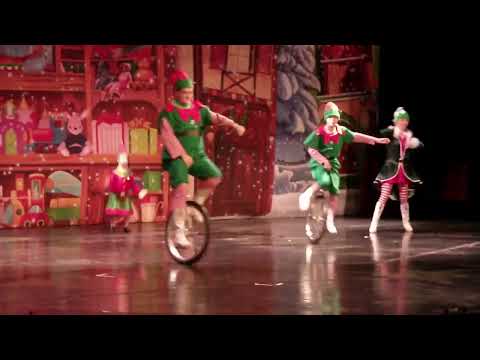 Six Flags Great Adventure Holiday in the Park Touble in Toyland December 27, 2016