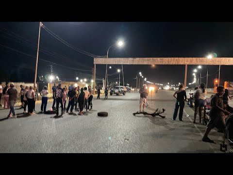 ¡Cansados de pagar $10 por agua! Vecinos protestan en el Chema Saher de Coro