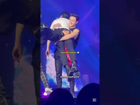 our daring Seungmin 😬❤️#2min #leeknow #seungmin #straykids #shorts