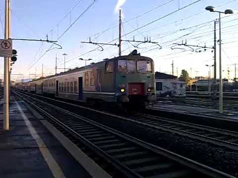 E464 335+piano ribassato 1965 XMPR e 1973 Trenord - Milano Greco 18/11/2014