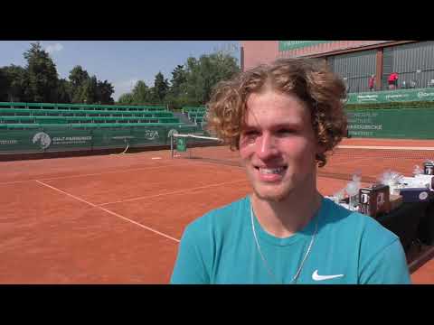 Daniel Siniakov po zisku titulu | Pardubická juniorka 2021