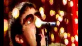 Oasis - Love like a bomb