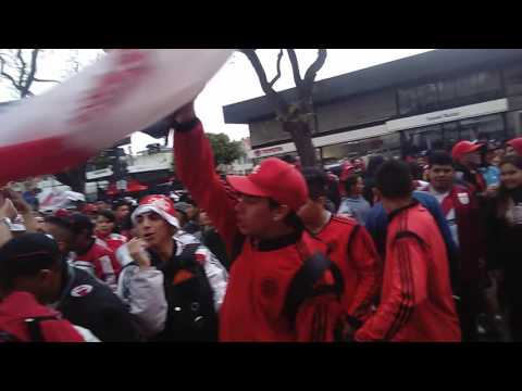 CON LOS PIBES DE GRAND BOURG