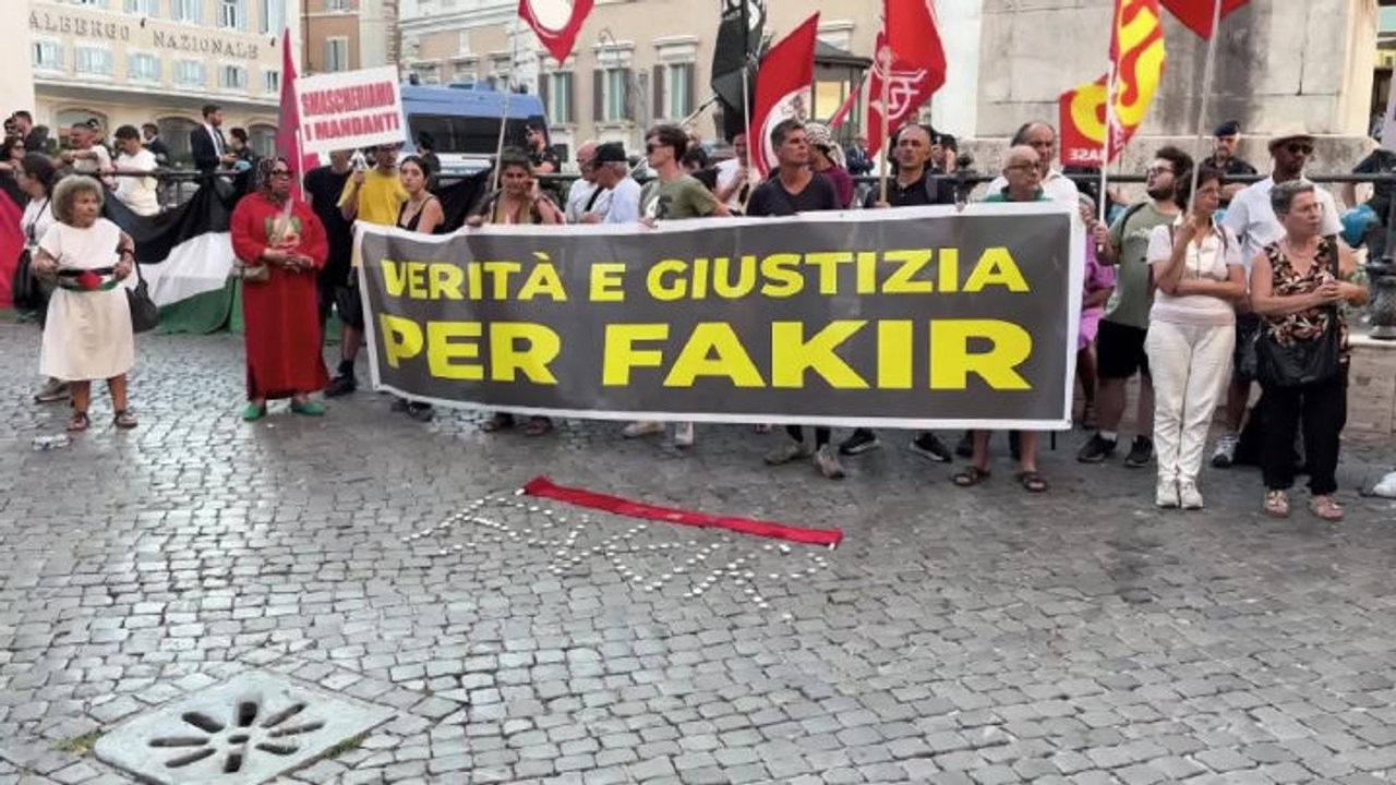 Protesta a Montecitorio per la morte di Fakir a Bologna
