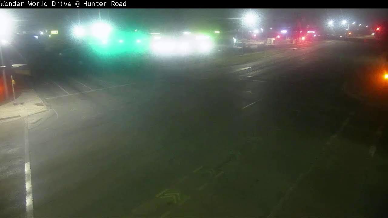 Live webcam view of Wonder World Drive & Hunter Road