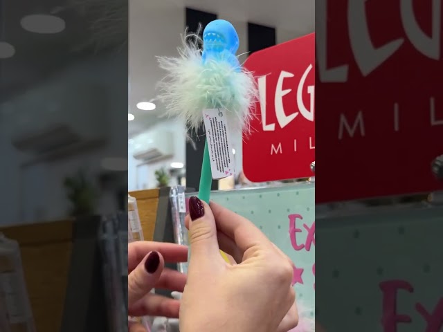 Vídeo relacionado con LEGAMI Bolígrafo de gel borrable con punta de 0,7 mm, bolígrafo de borrado recargable, tinta roja, diseño de mariquita de la suerte