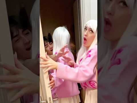 while his girlfriend was distracted we...😳🤭 #owo #twins #uwu