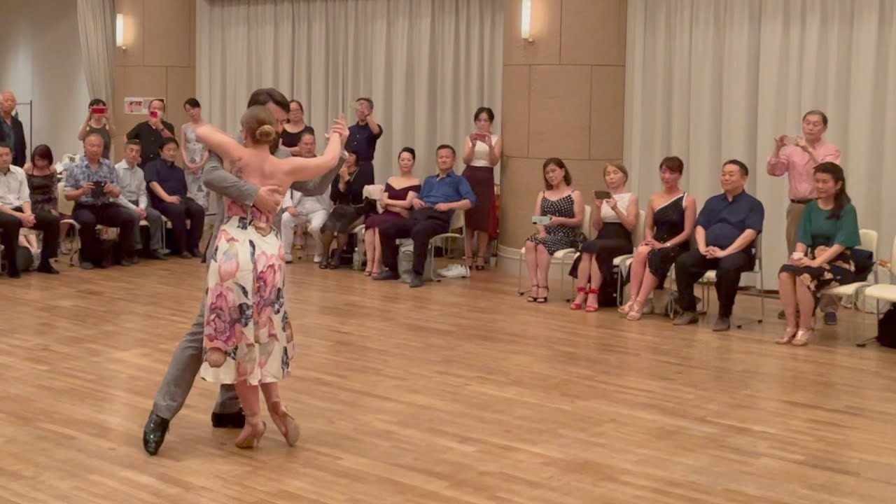 Video thumbnail for Maja Petrović  & Marko Miljević  - "Divina" - Fresedo & Barrios - 1/4