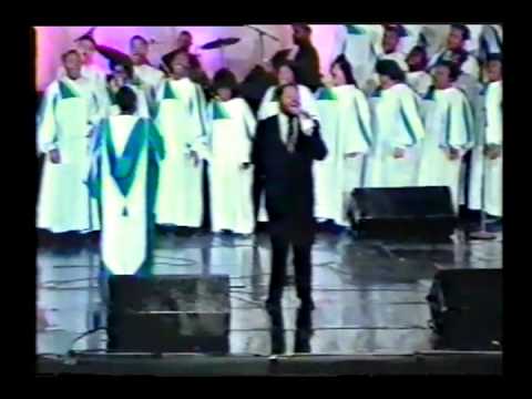 Wilmington Chester Mass Choir Freaturing Daryl Coley - He's Preparing Me