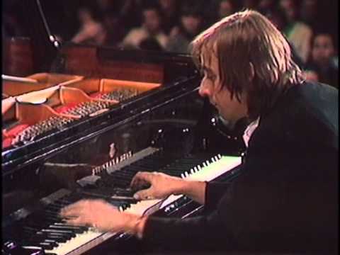 Video thumbnail for Prelude in A-flat major (Op. 28, No. 17)