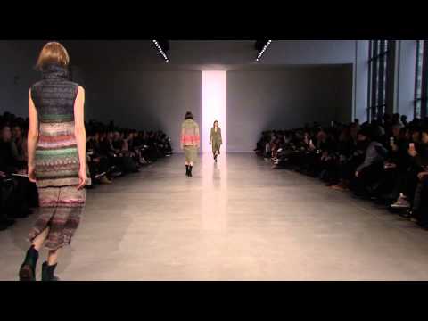 Calvin Klein Collection Women's Fall 2014 Runway Show