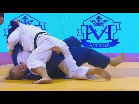 women judo newaza 20