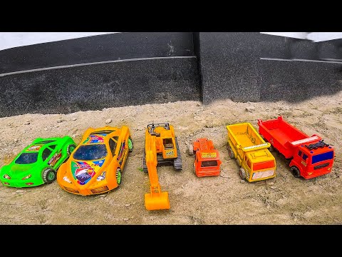 Colors with Car Parking Street Vehicles Toys | Play with Toy Cars on a Field | Truck Toy Vehicles