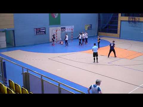 Nocna Liga Halowa: Co za przyjęcie!