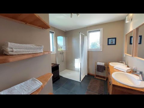 Holiday home near the beach, St Pabu, Kervasdou, France