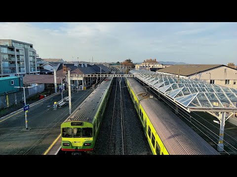 Class 8100 Dart Arriving At Bray (Daly) Station