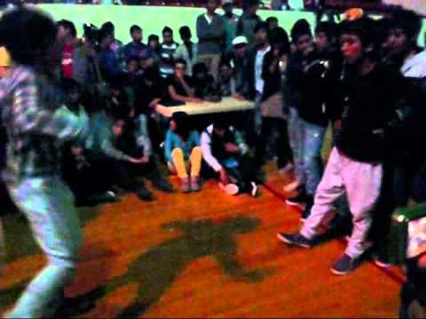 atomiik(RHM)    v.s    viruz(FLAVOR'S WTF) E-MOTION II EDO. MEX.