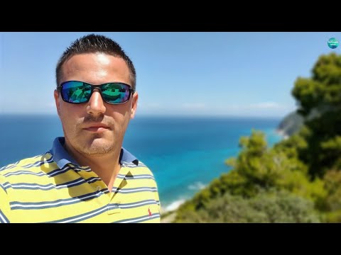 Mincinoși, Proști, Răi, Prefăcuți, Frustrați și Parfumați ~ Conversații Parfumate GaVo*