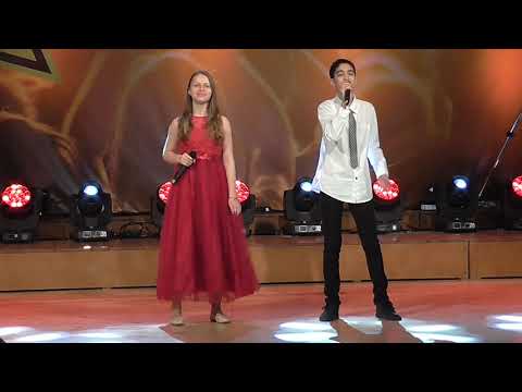 Емили и Михаил (ДО РЕ МИ) - Vivo per lei