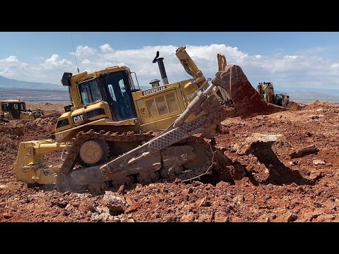 Caterpillar D8N Bulldozer Ripping And Pushing - Operator Nikos Kostantas