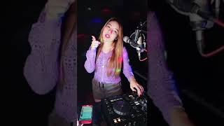 Download lagu Dj Rere Monique - Seharusnya Aku Remix mp3