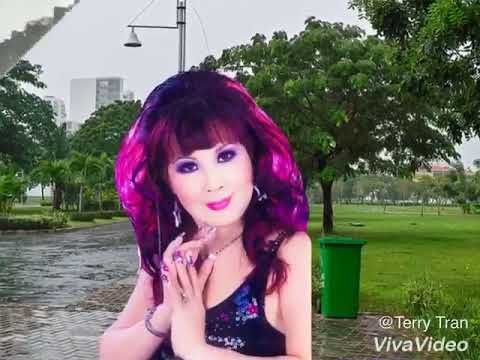Thể hiện bởi Chế Linh