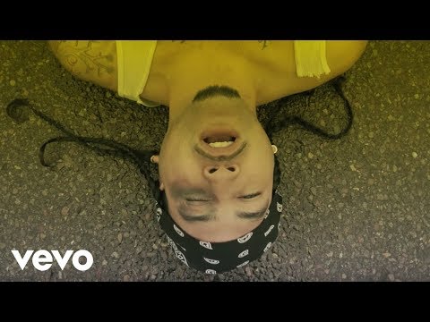 Dezzy Hollow - Convinced (Official Music Video)