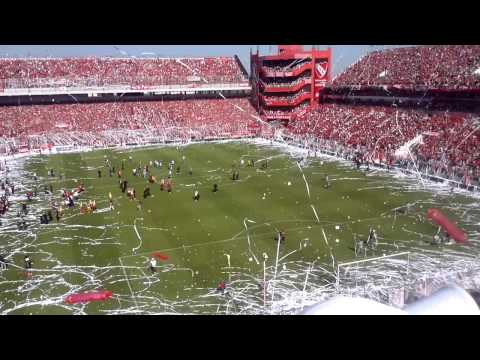 "Salida de Independiente 2 vs Racing 1  2014" Barra: La Barra del Rojo • Club: Independiente