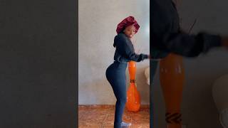Your body 💛 #amapiano #africangood #dance @gugu_tause