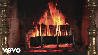 Band of Merrymakers - Must Be Christmas (Yule Log Video)