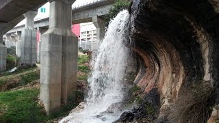 preview picture of video 'Haifa's River of Concrete נהר הבטון של חיפה - זרימה בנחל הגיבורים'