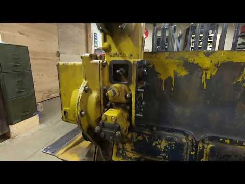 Caterpillar D2 #5J1113 Diesel Engine Assembly Ep.28: Fuel Transfer Pump Assembly & Installation