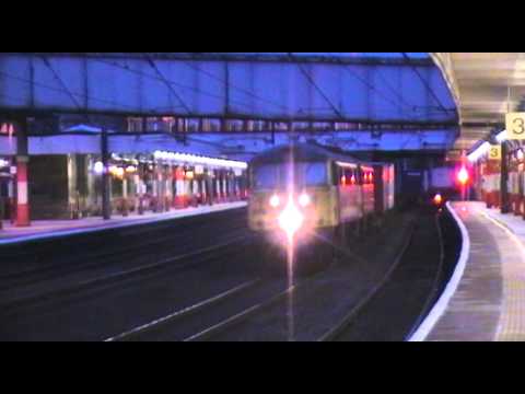 86's screaming through Lancaster fri.10/6/11 86610/86607 86638/86613 86622/86612