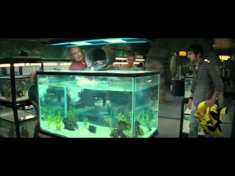 Piranha 3D Trailer in 3D