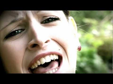 Eleonora Crupi Perfetti Videoclip