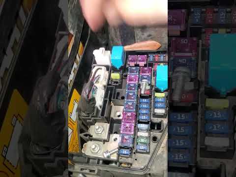 "What happens when you connect the battery the wrong way/backwards!" 2007 Mazda CX9