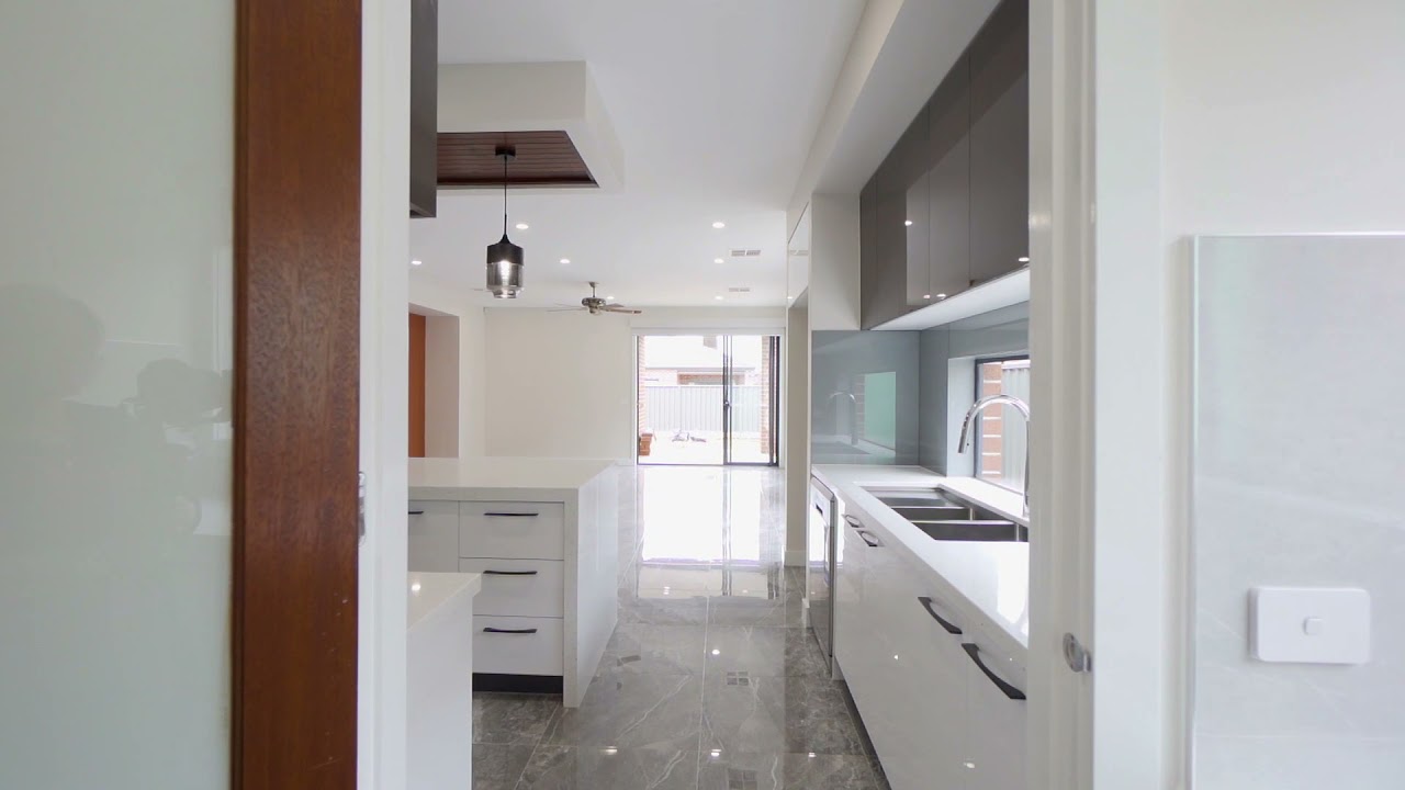 Property Showcase 06