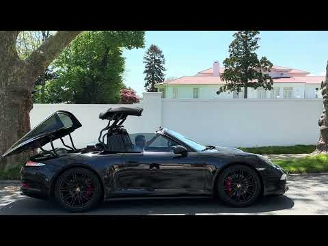 Top Down movement 2016 Porsche 911 Targa 4S