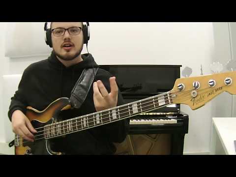 BASS CHASE #1: Michael League triplet bass fill