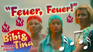 Musik-Video-Miniaturansicht zu Feuer, Feuer! Songtext von Bibi & Tina