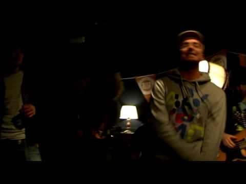 Skiggy Rapz - Headphones On (live @ Club 3VOOR12/Utrecht)