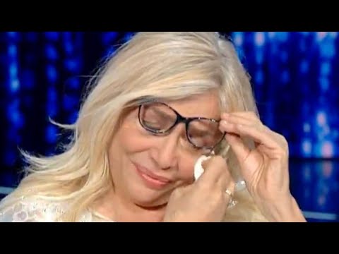 GRAVE LUTTO PER MARA VENIER: LE LACRIME IN DIRETTA TV PER LA COLLABORATRICE