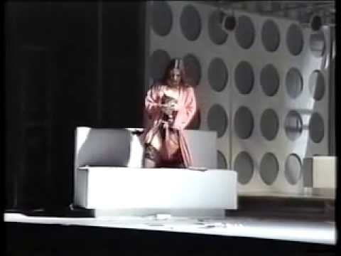 La Traviata - Natalia Ushakova - Enrique Mazzola - Calixto Bieto - ZDF