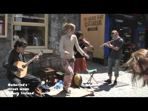 Street entertainers - Galway, West coast of Ireland