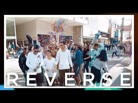 THIS VIDEO IS IN REVERSE / O Tempo (Official Music Video) | Three Voices