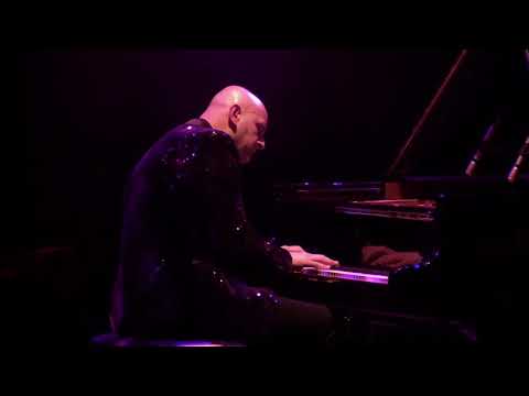 Paweł Janiszewski - Love Story Theme