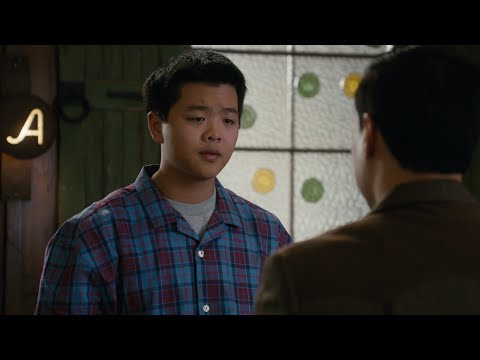 Eddie Tells Louis He Wants to Go to Culinary School - Fresh Off the Boat