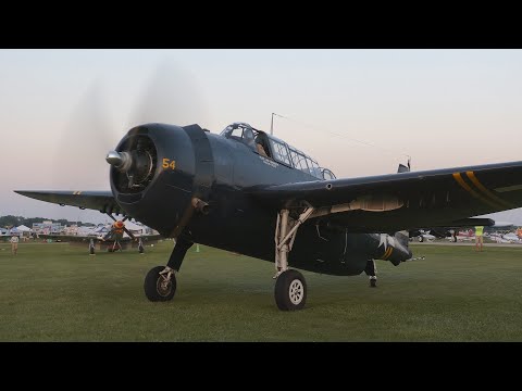 Warbirds at Oshkosh | Evening Arrivals & Departures